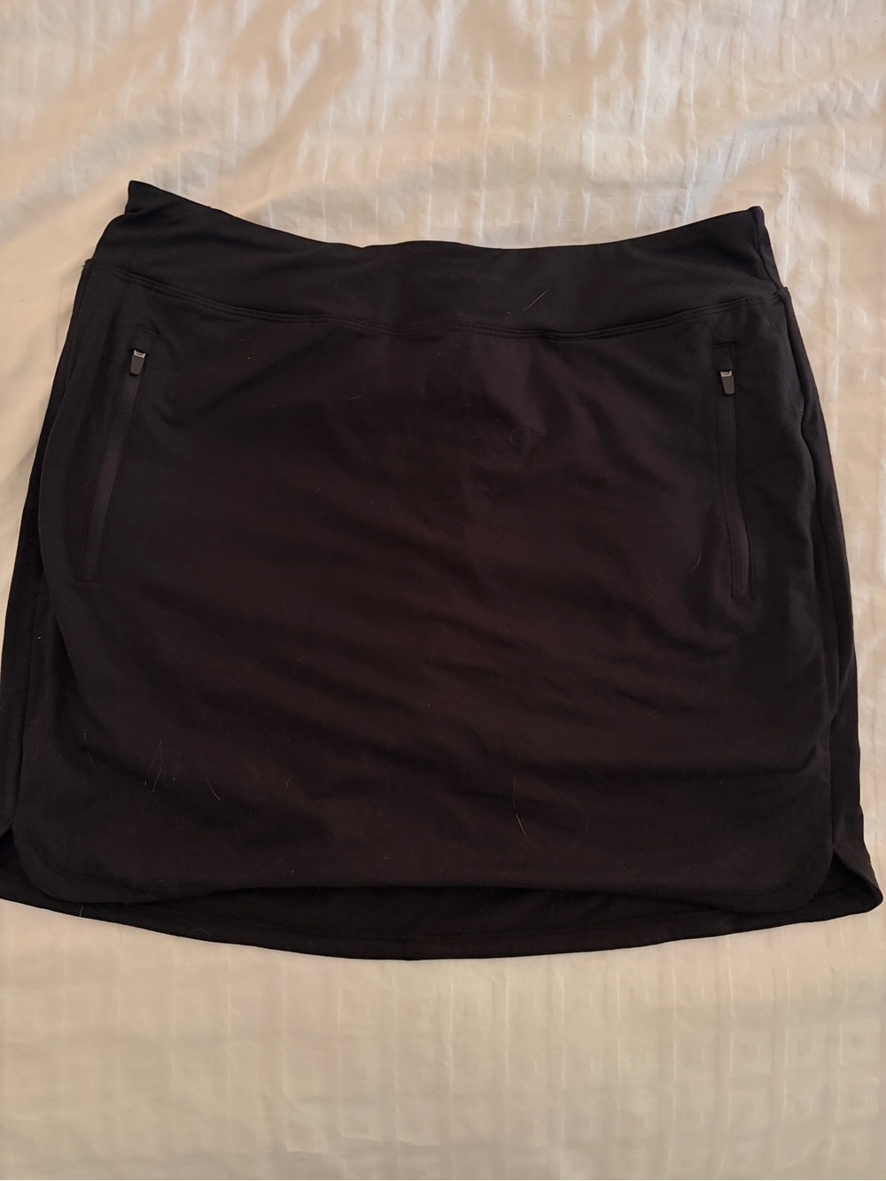 Levelwear Black Women's Active Mini Skirt with Zipper Pockets